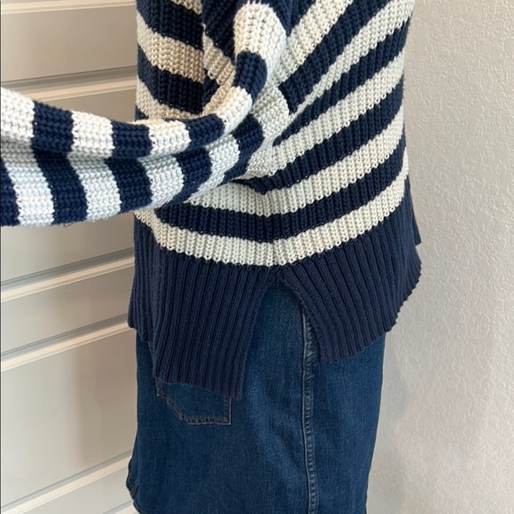 Madewell Blue and White Turtleneck Sweater Striped Design - Picture 4 of 11